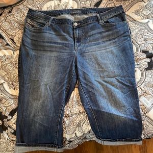 GENTLY USED Maurices Plus size Jean Capris Size 22W